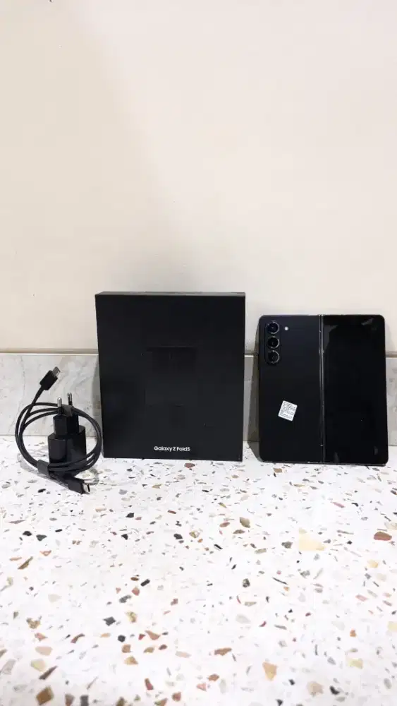 DIJUAL CEPAT! SAMSUNG Z Fold 5 12GB/1TB, DM untuk harga