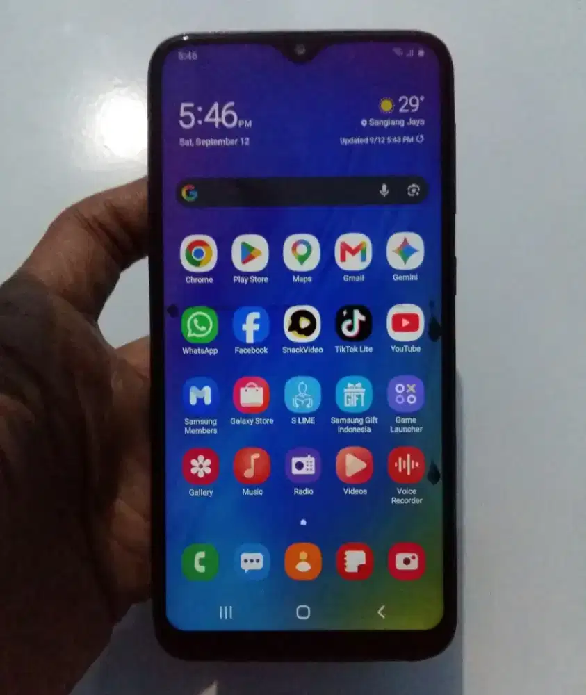 Samsung M10 (2/16) Like New Bisa Tukar Tambah