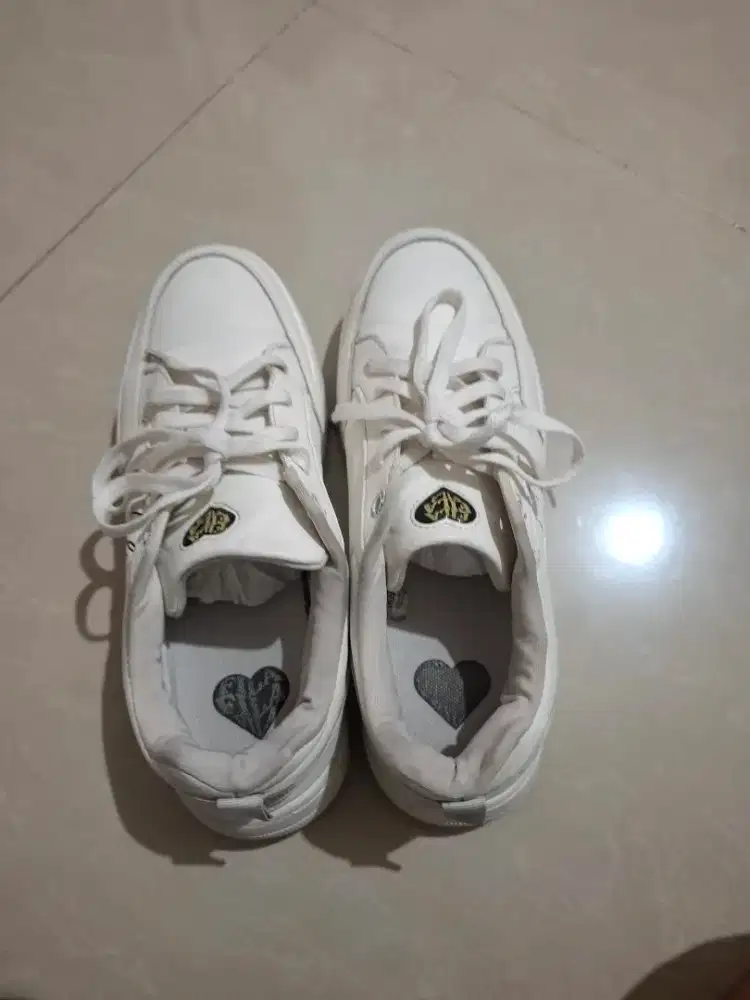 Sepatu Fila original putih