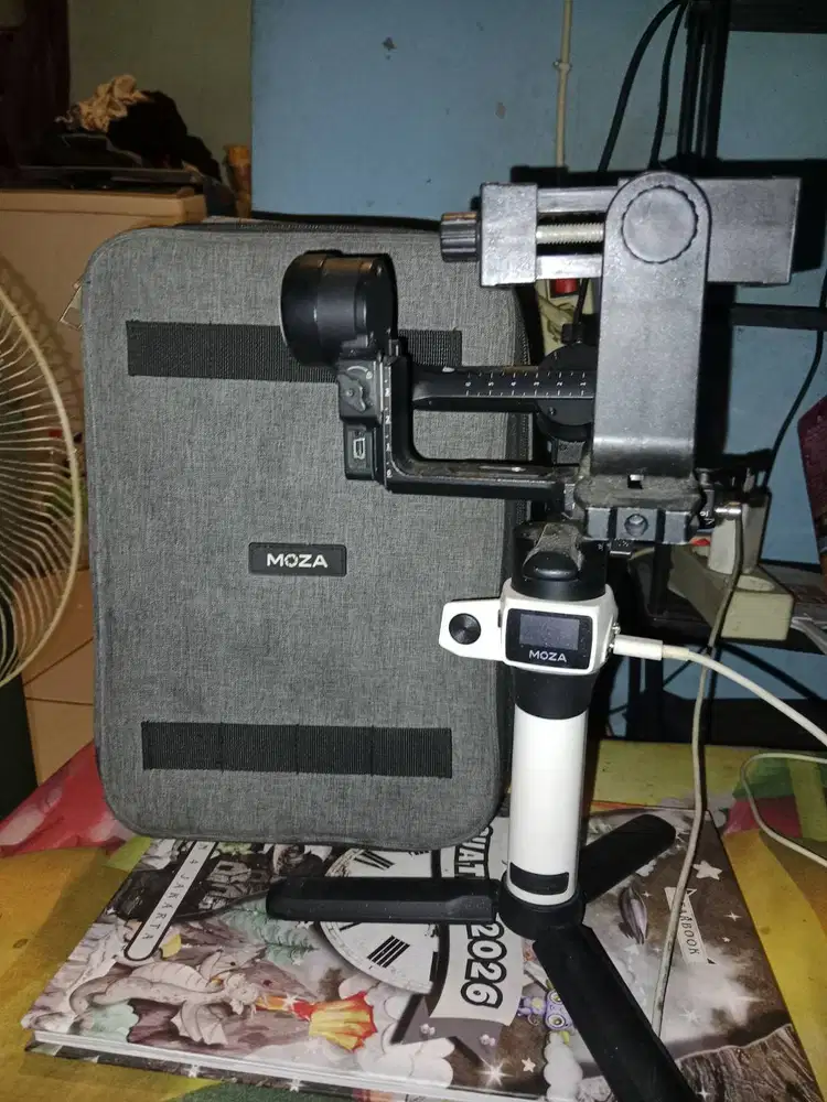 Gimbal Moza AirCross S 3-Axis Stabilizer - All in One.