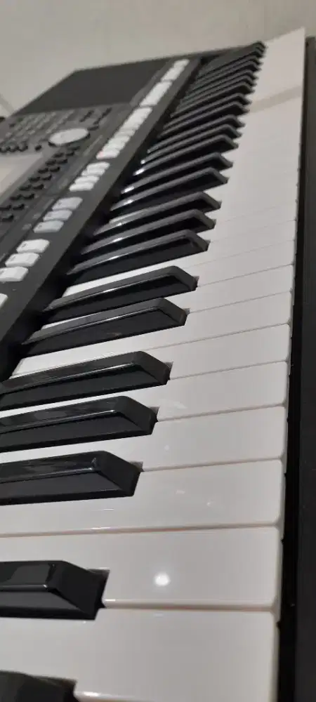 JUAL YAMAHA PSR S975 MULUS SPRTI BARU SIAPA MEMERLUKANNYA PIANO S 975