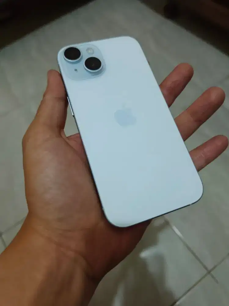 iPhone 15 128gb resmi indonesia