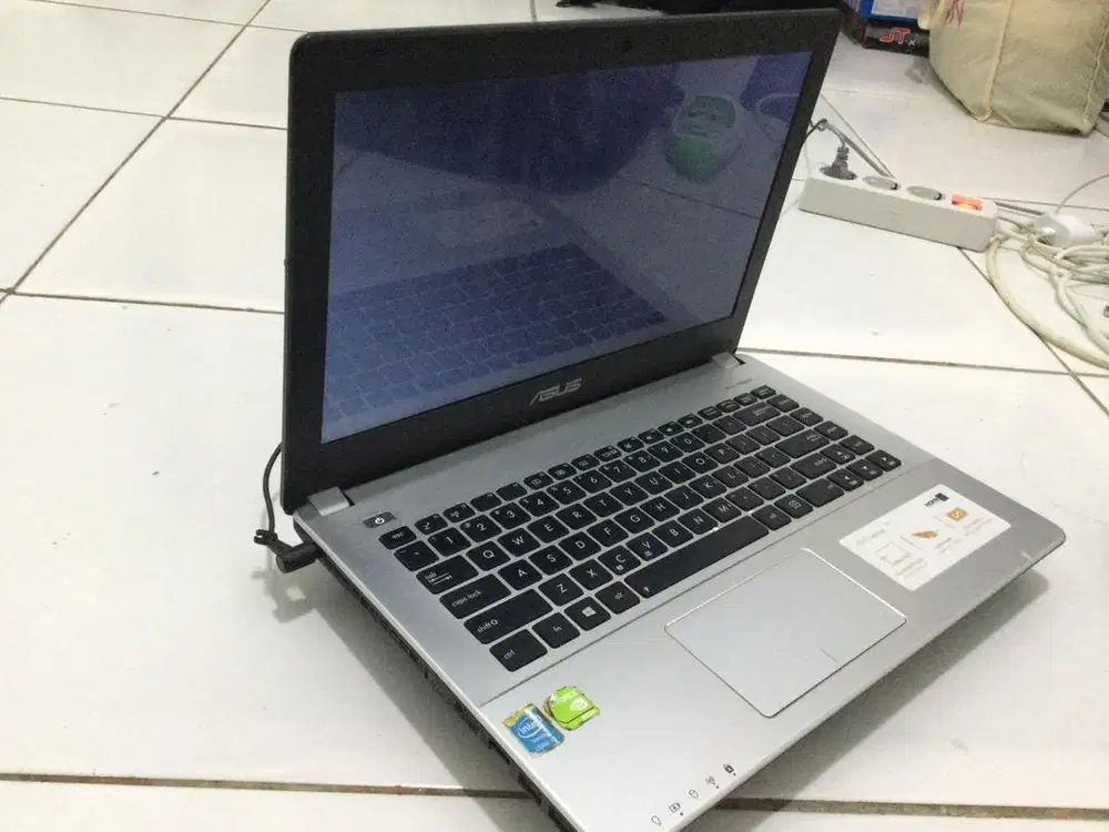 Laptop Asus x450 intel core i7 4000 series/ Ram 8 GB/ Ssd 128
