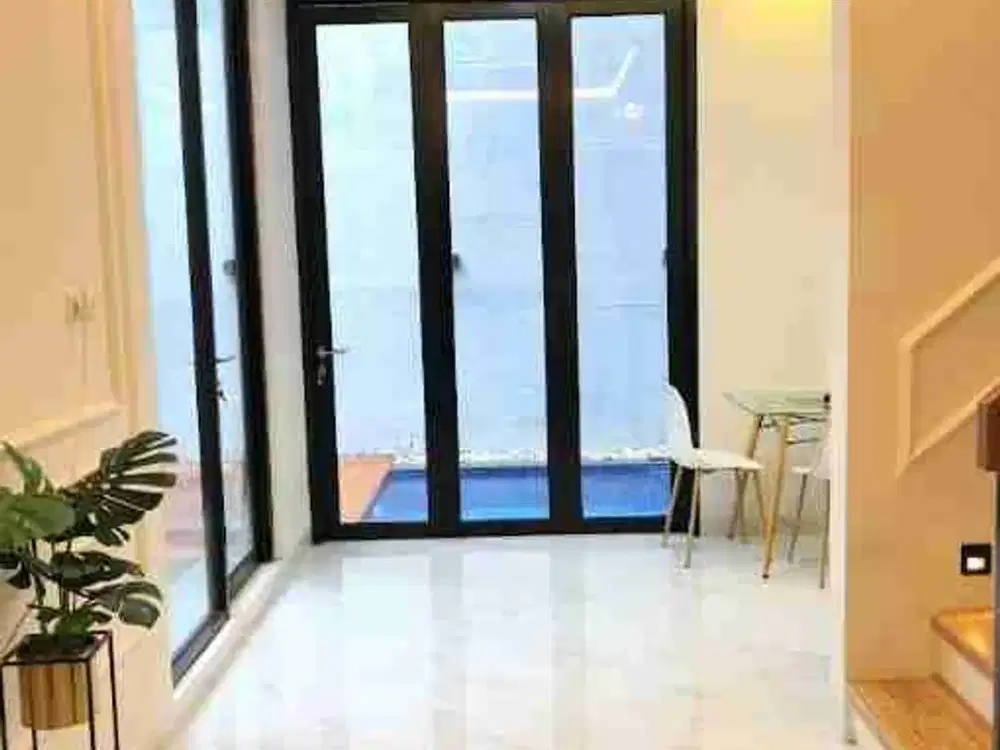 TURUN HARGA! RUMAH SIAP HUNI PLUS KOLAM RENANG PRIBADI