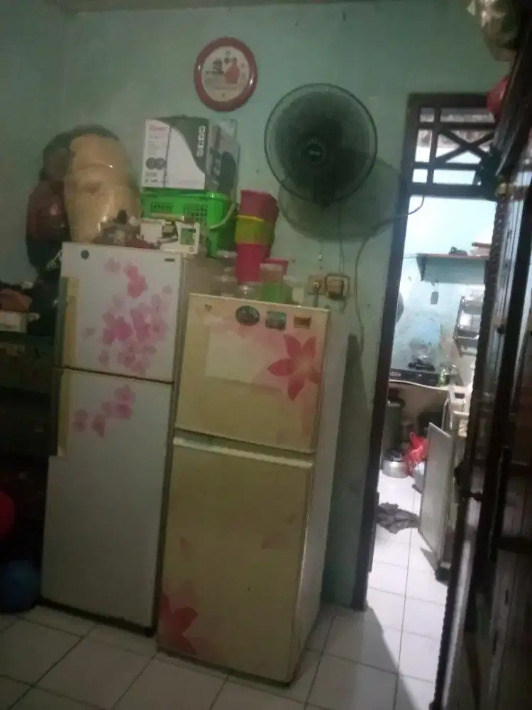 Kulkas 2 pintu merek sap