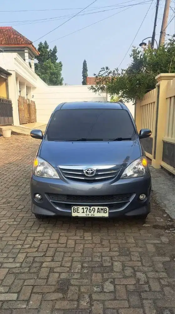 Avanza 1.5 S Matic tipe tinggi