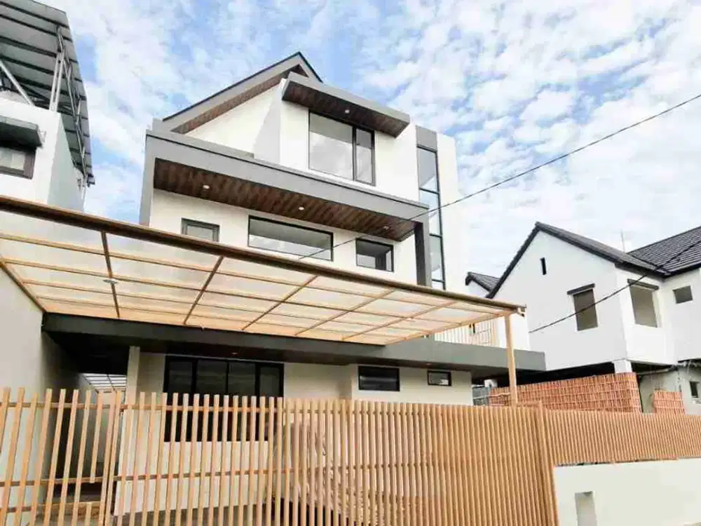 Rumah Modern 3 Lantai di Dalung - Dekat Canggu
