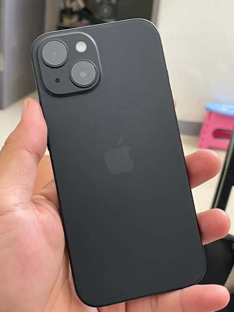 Iphone 15 128gb ibox garansi panjang juli 2027