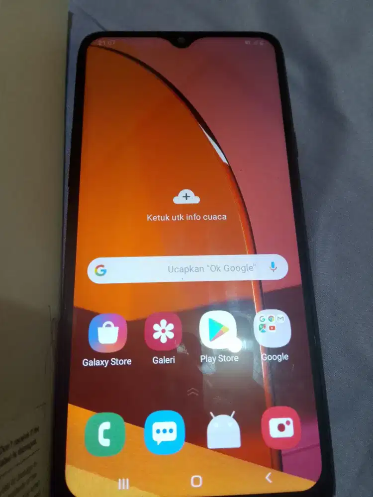 Dijual murah hp samsung a20s hitam