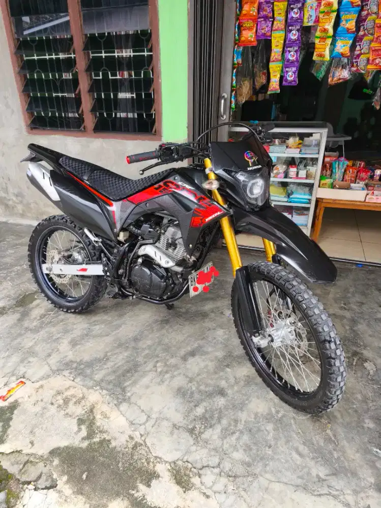 sepeda motor Honda crf 150l