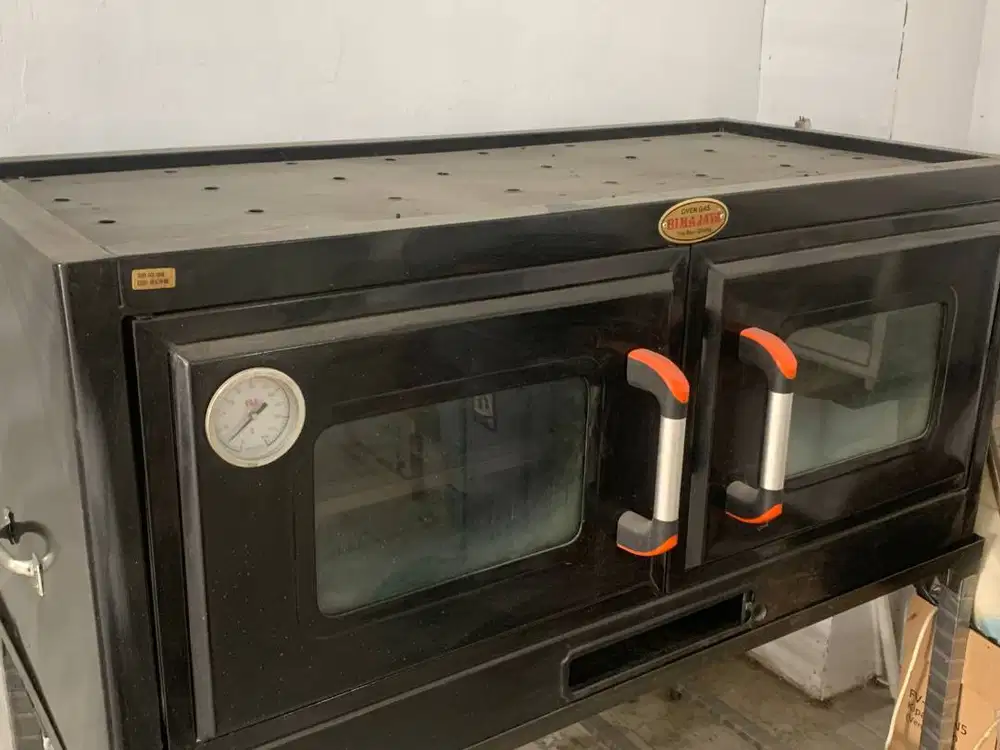 DIJUAL OVEN GAS 2 DECK – LEBAR ±2,5 METER | LIKE NEW
