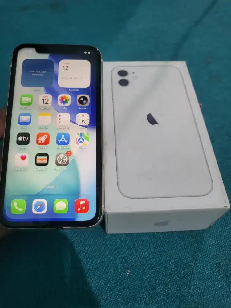 Jual cepat iphone 11 64gb fullset
