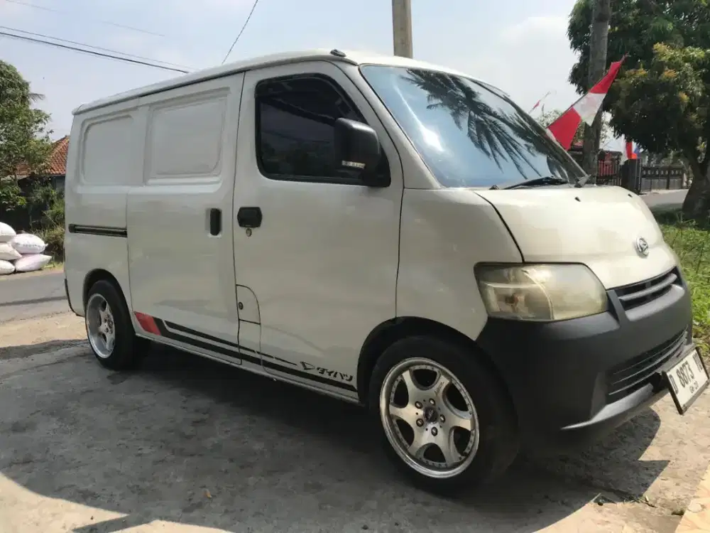 Grandmax Blindvan