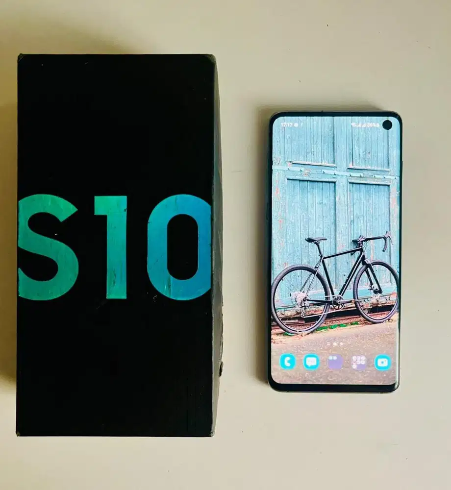 Samsung Galaxy S10 8/128 SEIN Dual Sim Part Masih ORI Mulus