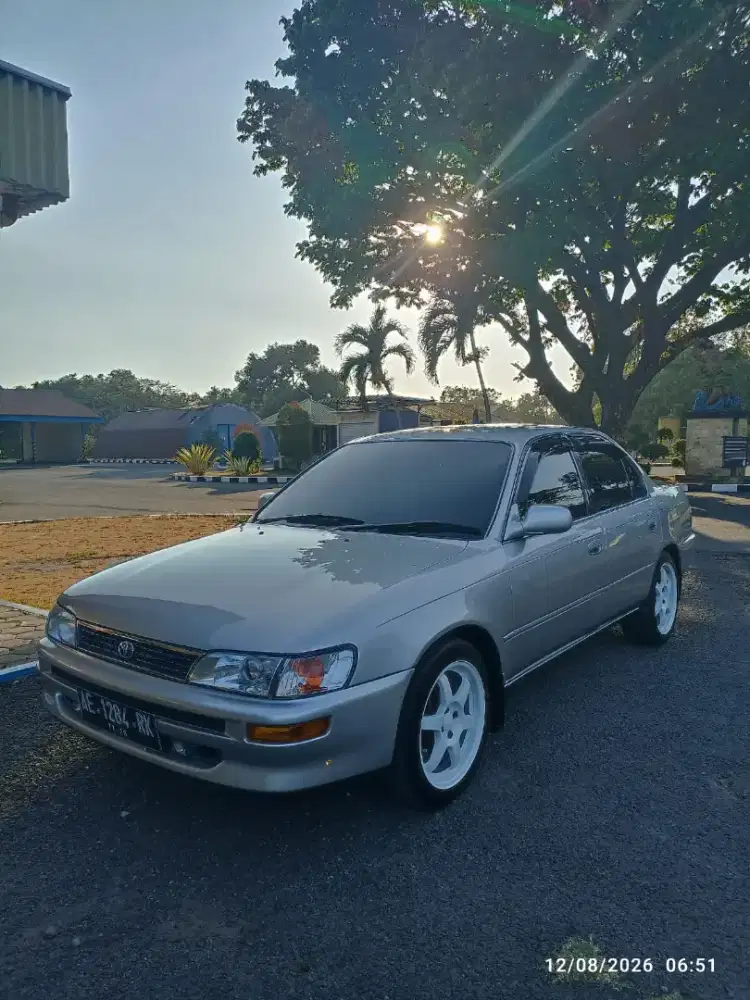 Mobil great Corolla tahun 1995 manual bensin