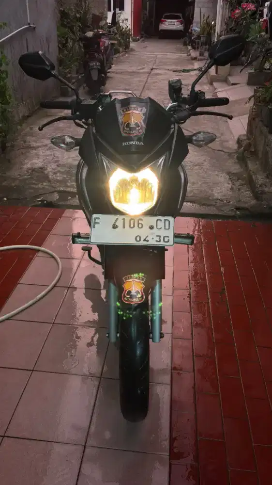 dijual cepat motor Mega pro 2012