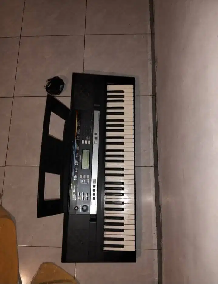 Yamaha PSR E 243