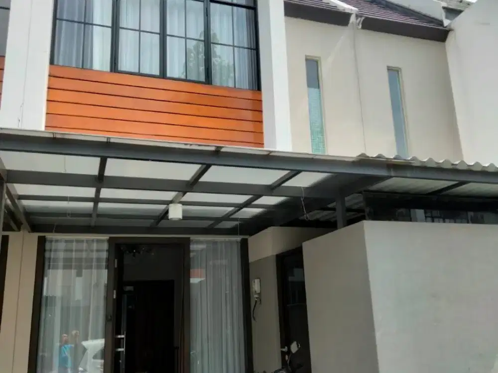 Dijual Rumah Grand Sunrise Siap Huni lokasi strategis
