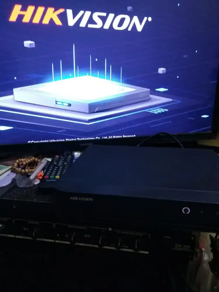 DVR HikVision 8 Channel