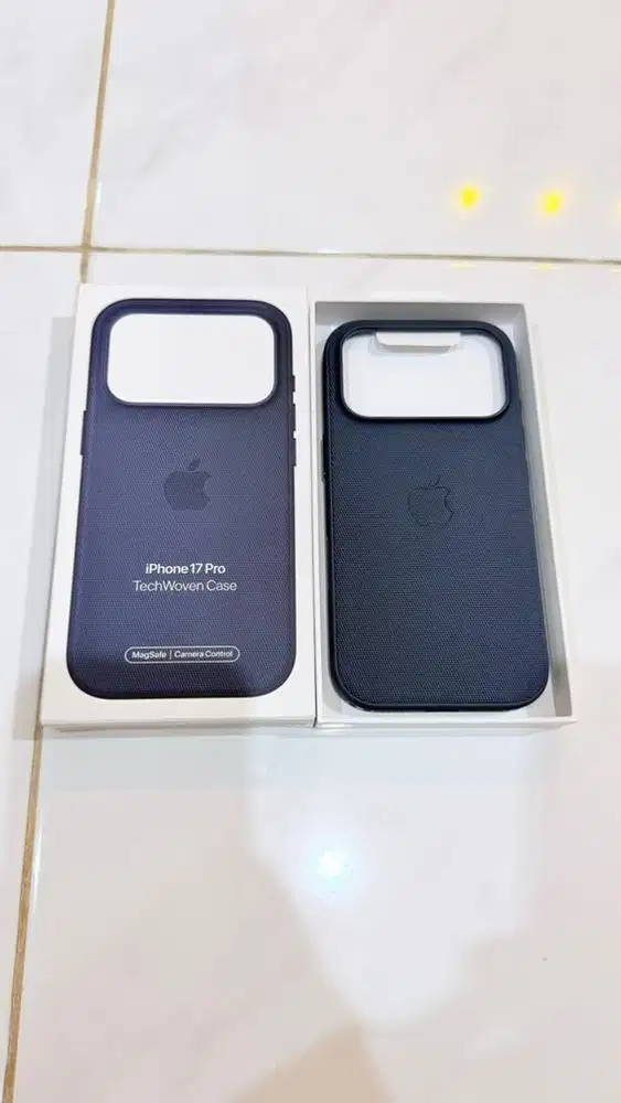 Apple Tech Woven Blue IPHONE 17 Pro ORIGINAL HELLO STORE