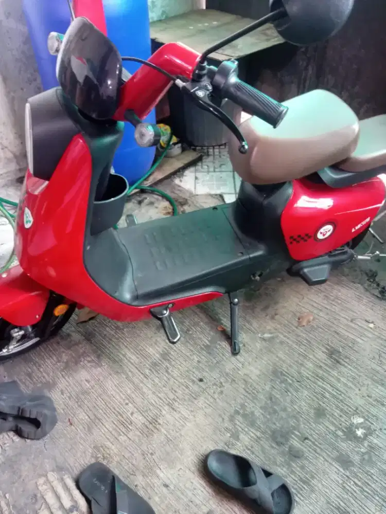 Sepeda Listrik MOO