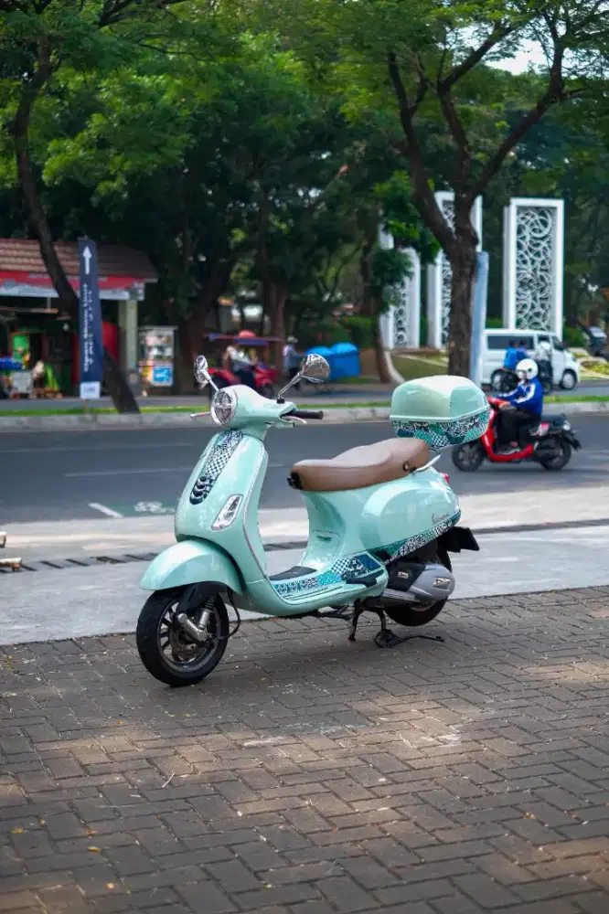 VESPA LX 125 IGET BATIK EDITION 2023 TERMURAH BERGARANSI MESIN 1 TH