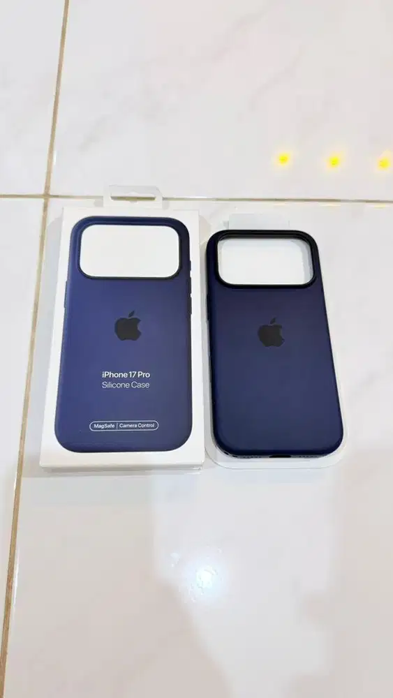 Apple Silicon Case IPHONE 17 Pro Blue ORI IBOX