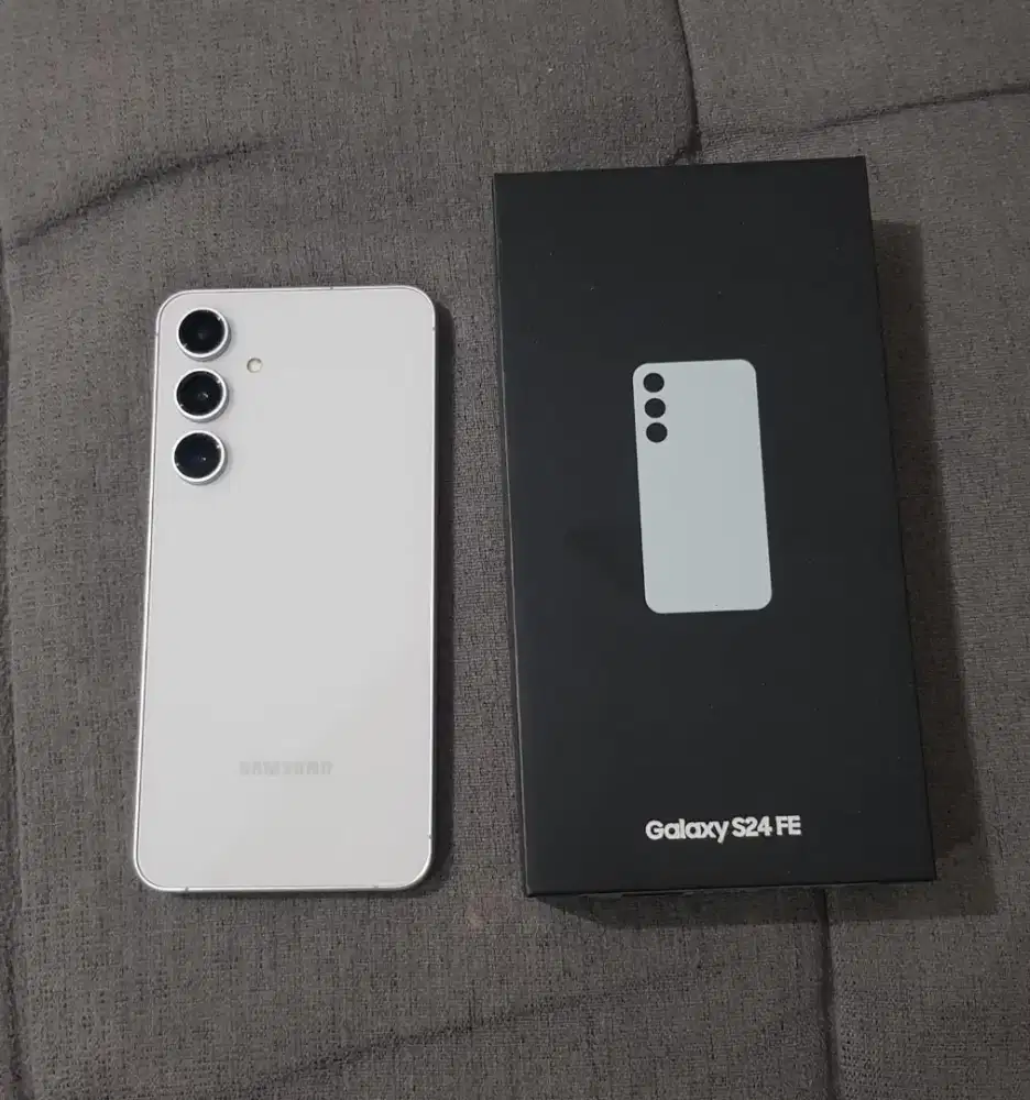 Samsung S24FE 8/256GB Silver