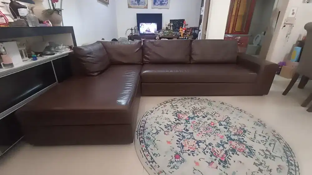 Preloved Sofa Kulit Itali