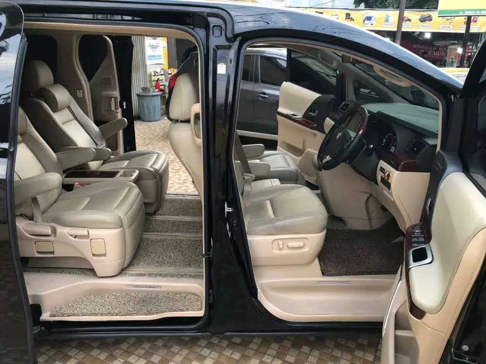 Toyota Alphard 2010 Bensin