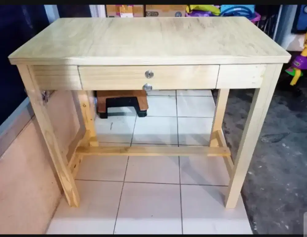 Meja Loker, Meja Kerja Laci, Meja Selorokan, Meja Laci Bahan Kayu