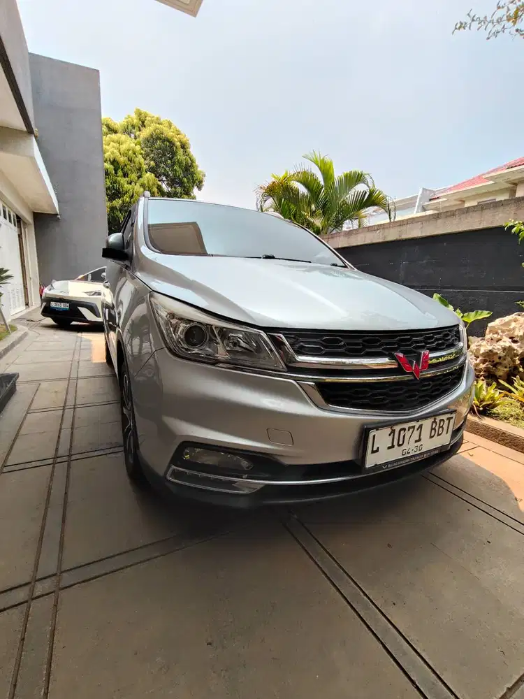 WULING CORTEZ 2019 CAPTAIN SEAT FAVORITE !!