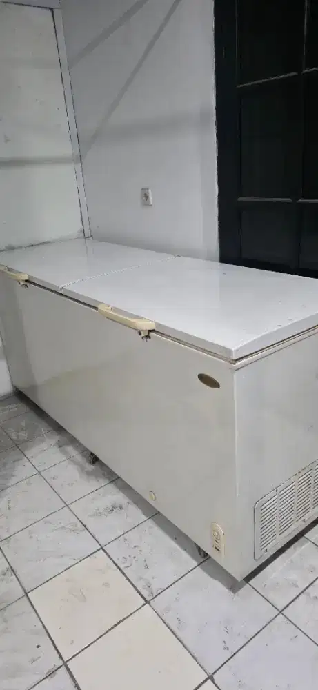 freezer sansio 618