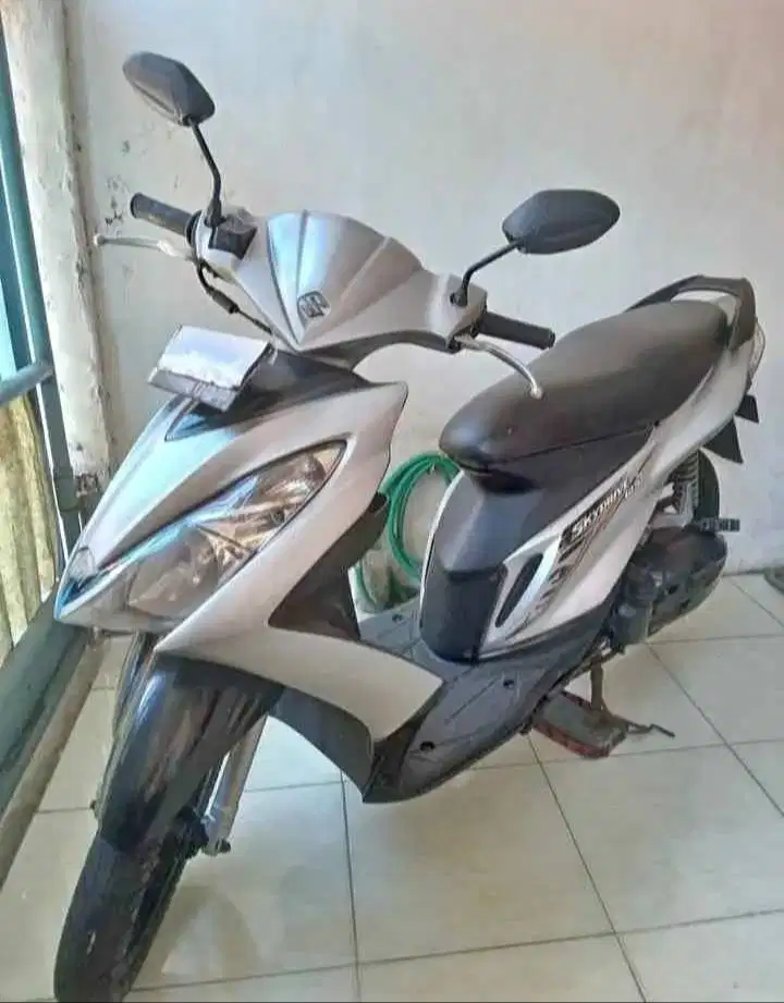 JUAL CEPAT MOTOR BEKAS MURAH SUZUKI SKYDRIVE