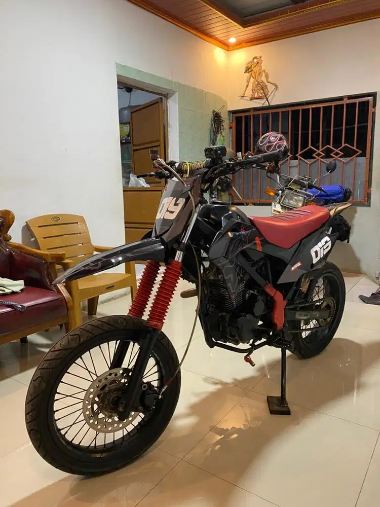 MEGAPRO CUSTOM KLX