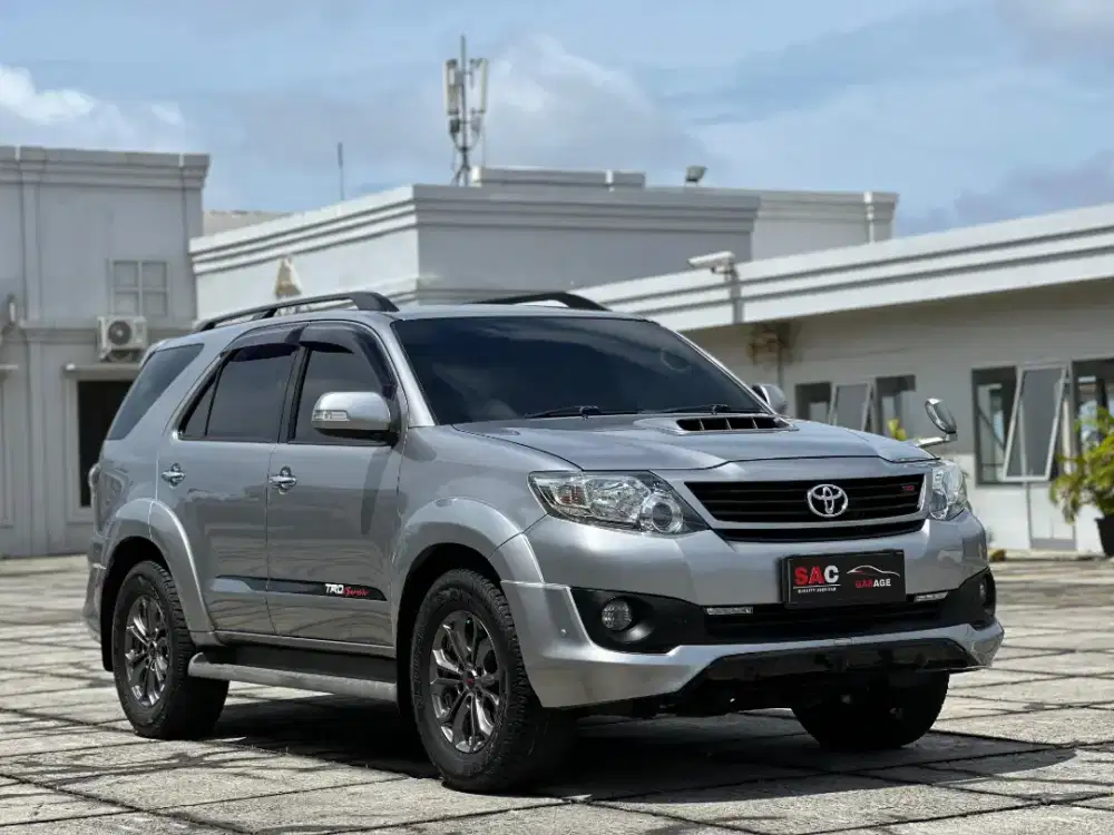 FORTUNER VNT TRD 2015