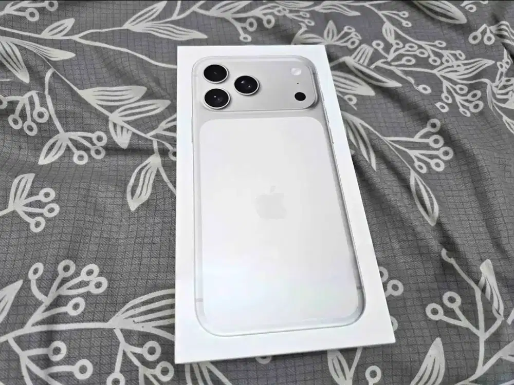 iPhone 17 Pro Max 256GB Silver BNIB Segel Resmi Erafone Struk Asli Ada