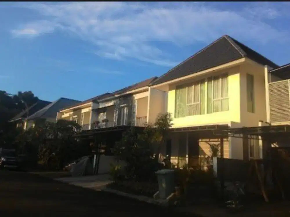 JK519 Rumah 2 Lt Mewah Full Furnished di Green Andara, Pangkalan Jati - Depok