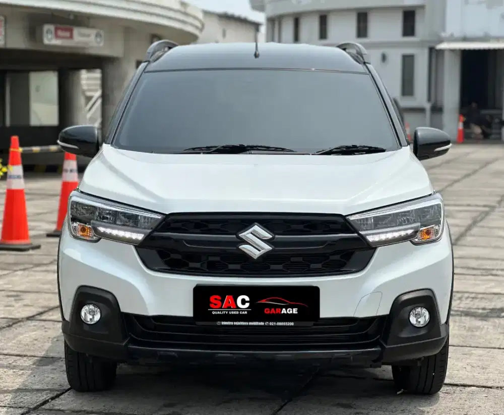 XL7 ALPHA KURO HYBRID 2025