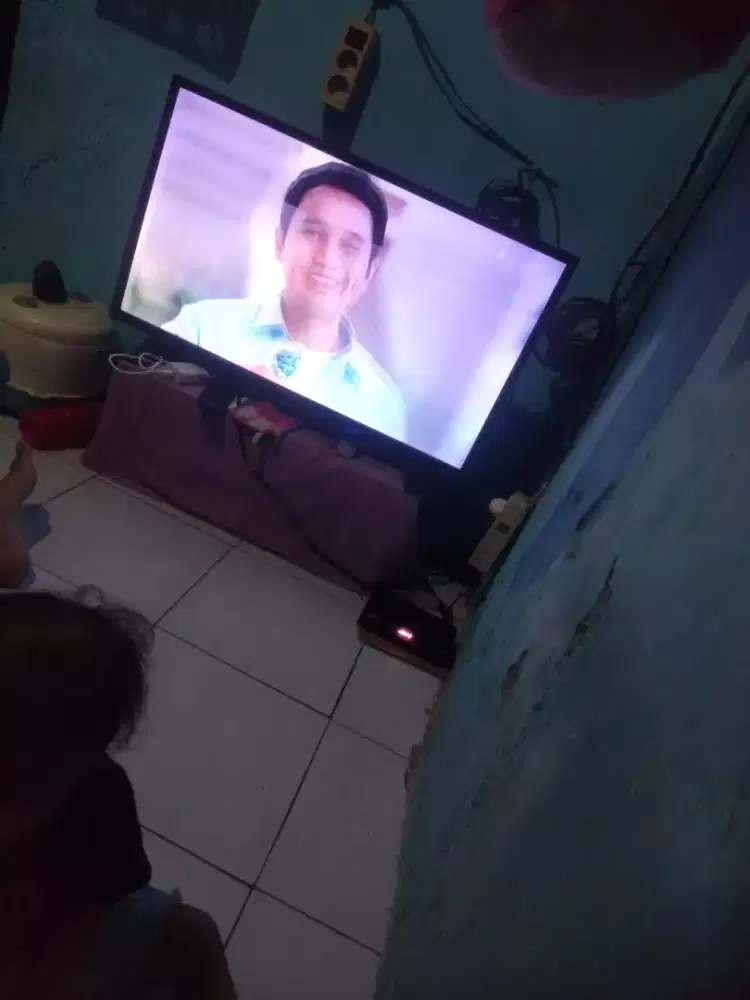 Jual cepat TV LED Philips 32inch