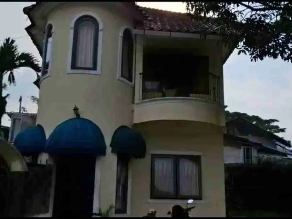 Villa Semi rumah di Pacet Kota bunga cianjur Di jual cepat