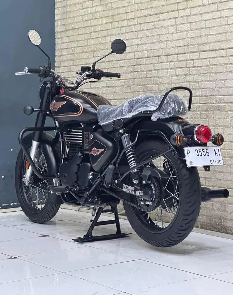 Royal enfiled bullet 350 mustika