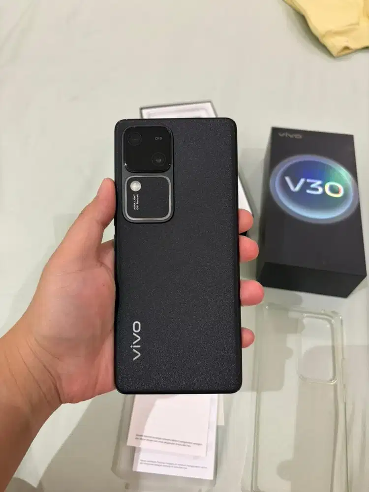 Dijual cepat Vivo V30 8/256 GB