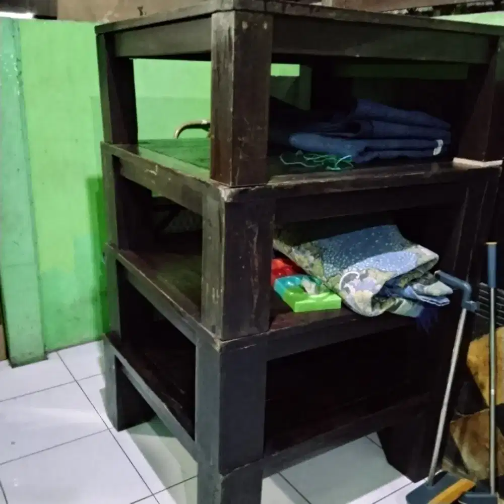 Meja Lesehan cocok untuk rumah makan