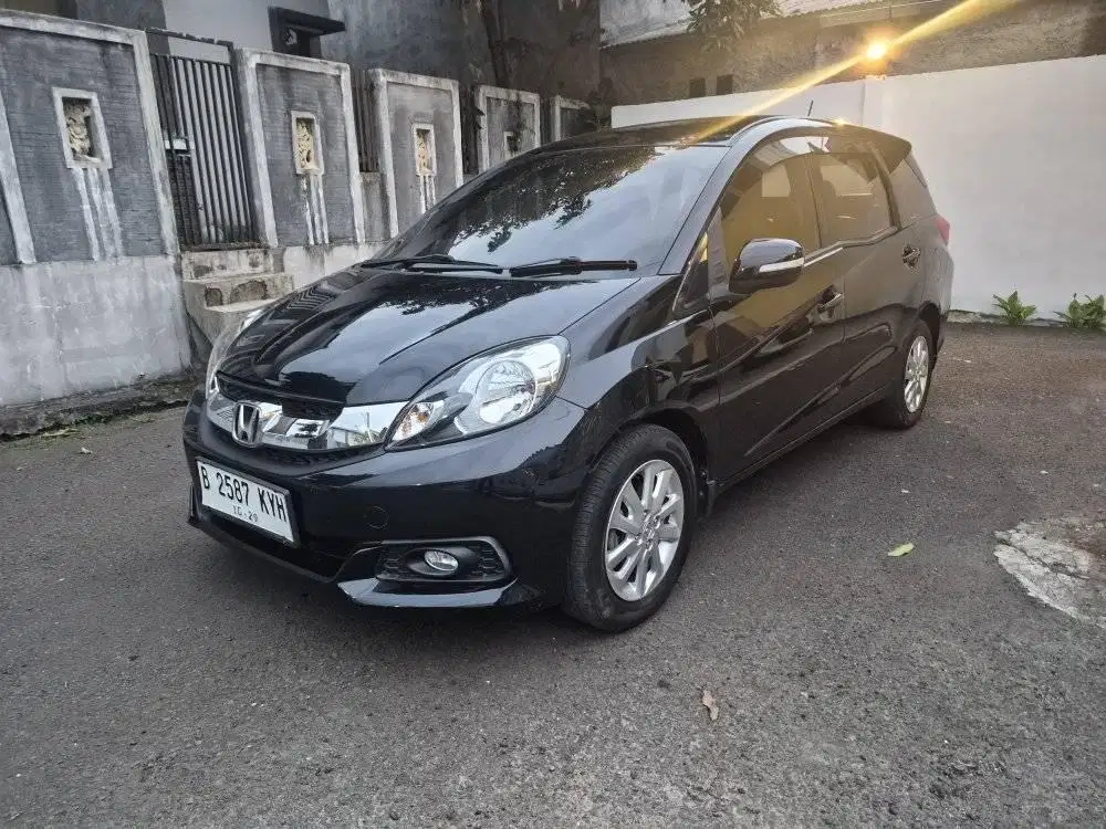 Mobilio E Matic 2014 hitam istimewa