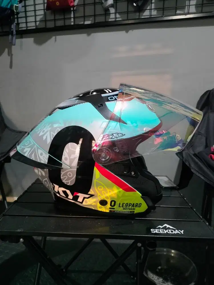HELM KYT TTR JET