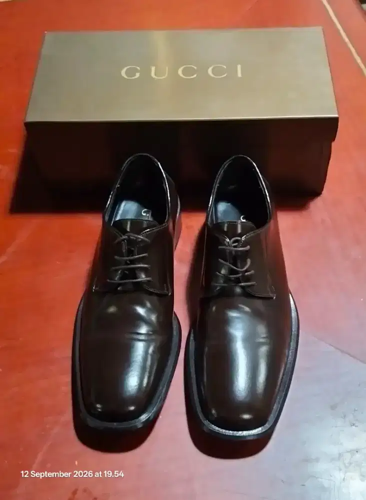 Sepatu formal branded original Gucci Italy