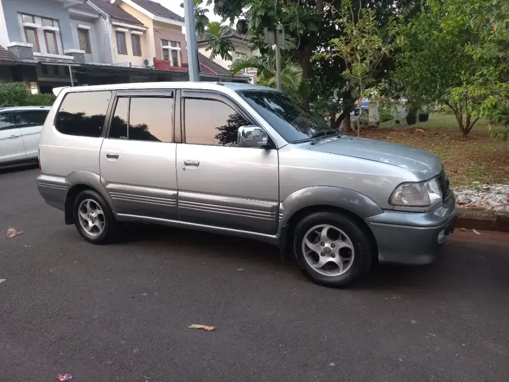 Kijang krista diesel 2.4 2001