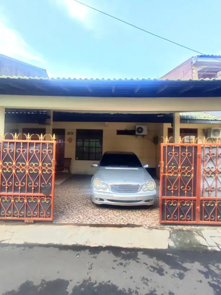 Rumah masih siap huni di kav. DKI pondok kelapa