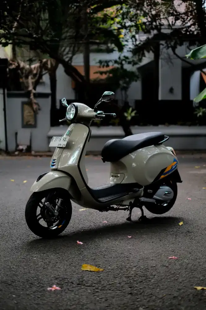 VESPA PRIMAVERA 150 SPECIAL EDITION 2024